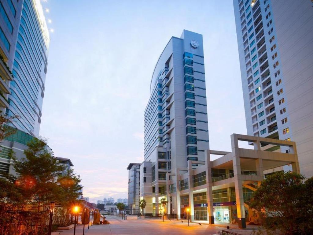Swutel Hotel Bangkok Exterior foto