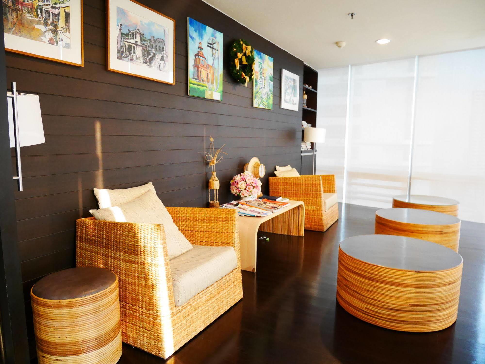 Swutel Hotel Bangkok Exterior foto